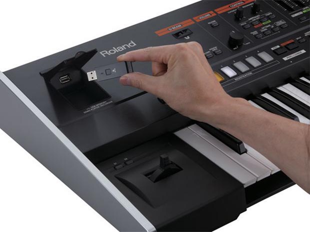 Roland JUPITER-50 合成器