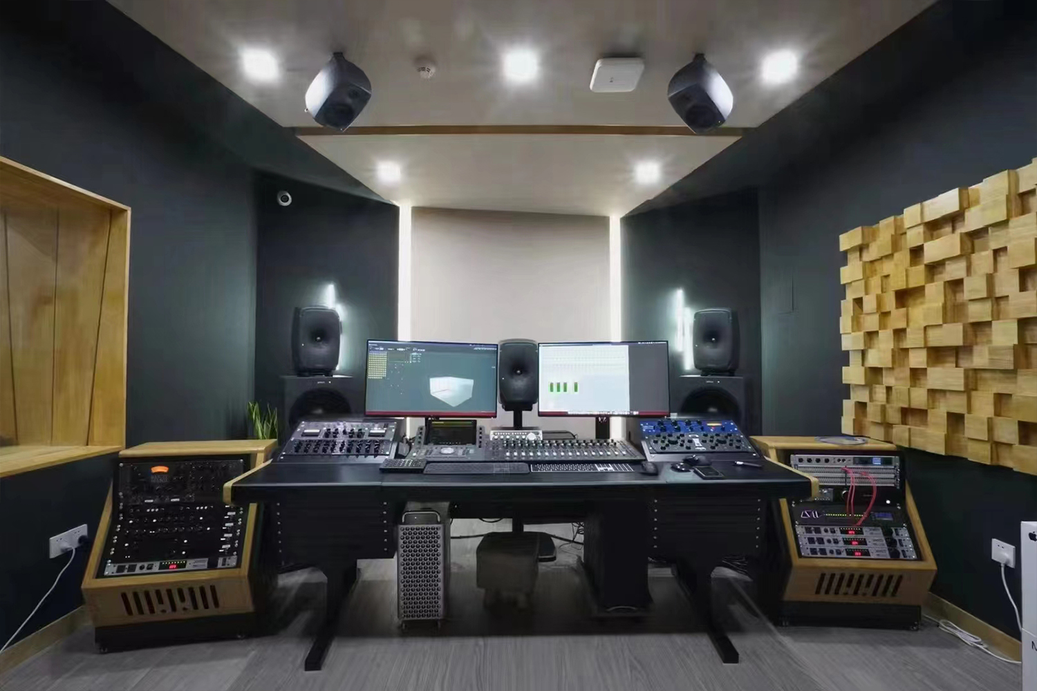 厦门真有趣信息科技有限公司录音棚音频项目