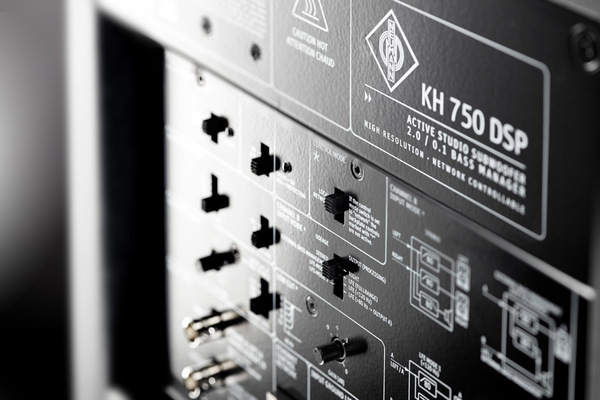 Neumann KH 750 DSP 专业有源超低音音箱细节