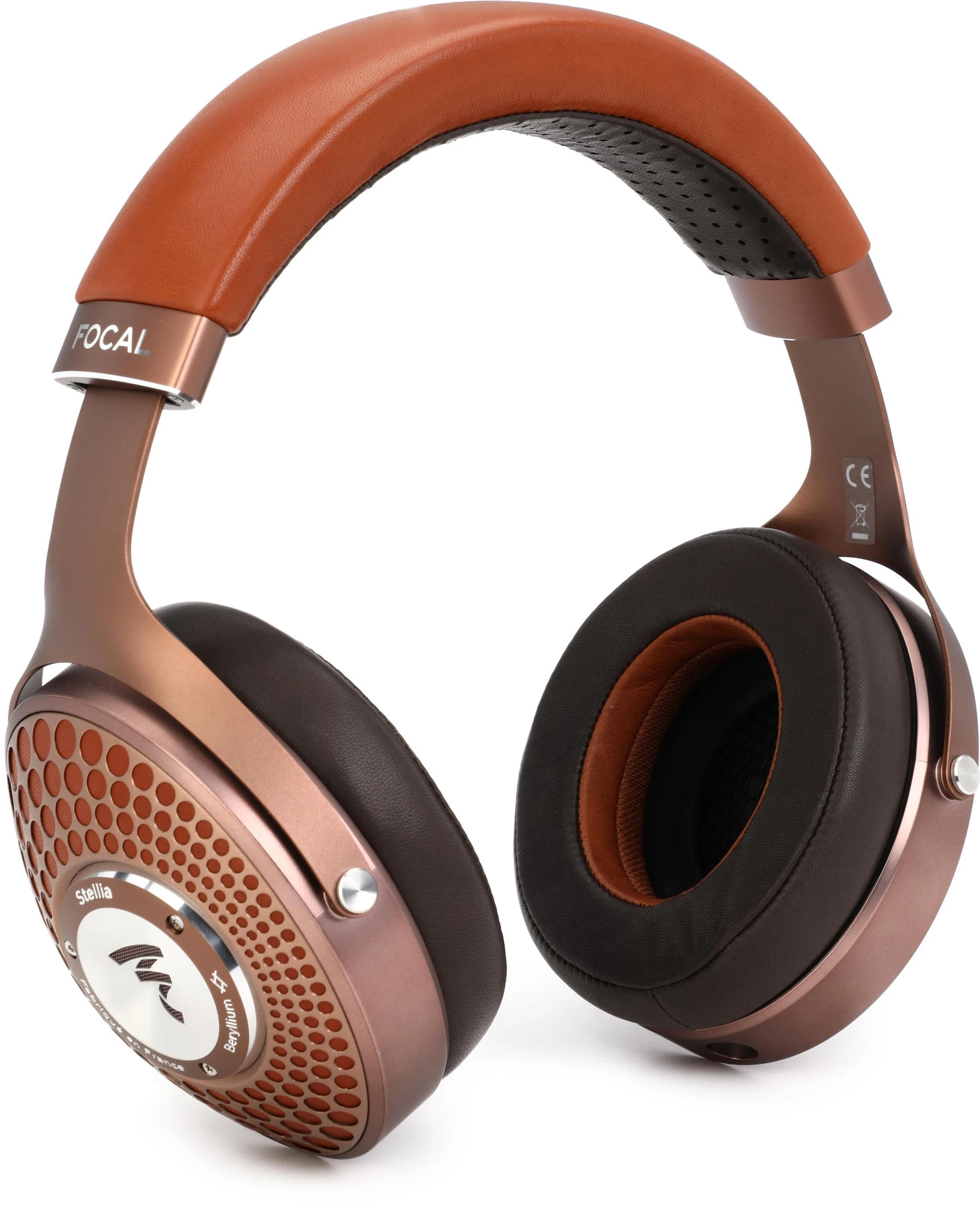Focal Stellia 封闭式参考级耳机